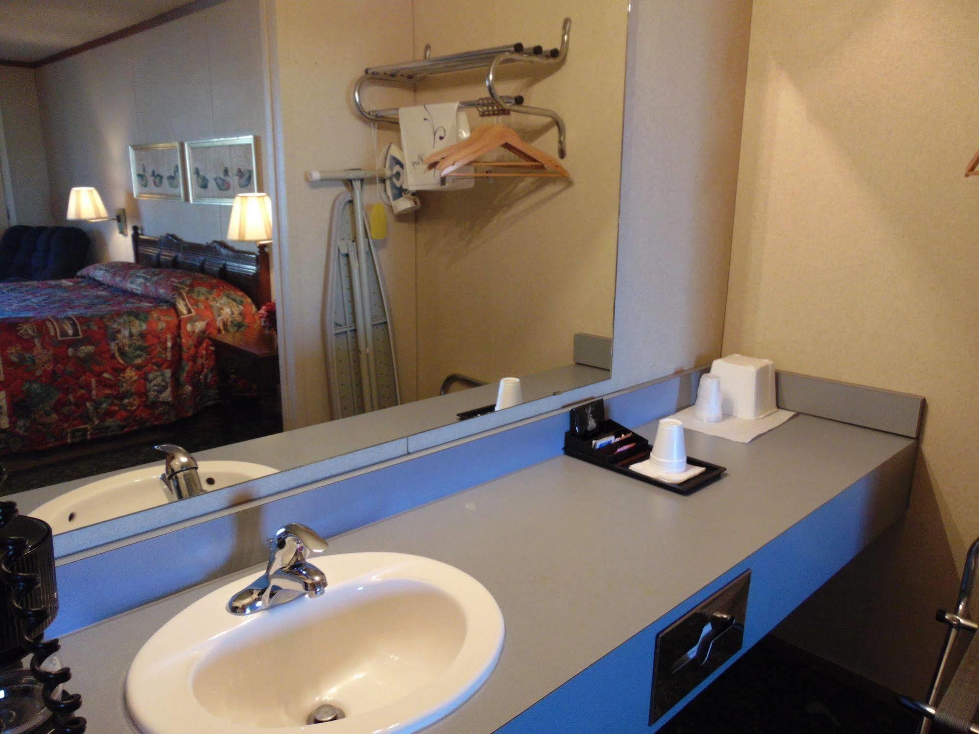 Heritage House Inn Muleshoe エクステリア 写真
